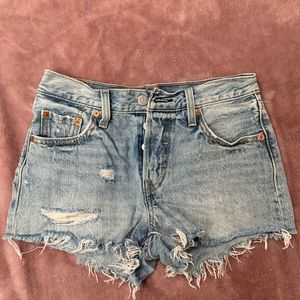 LEVIS SHORTS
